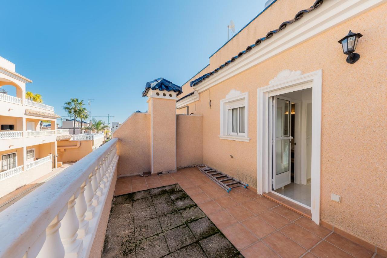 Bungalow La Zenia Cerca De La Playa Orihuela Exteriér fotografie