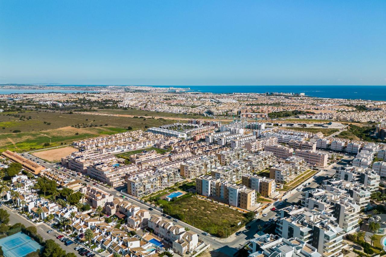 Bungalow La Zenia Cerca De La Playa Orihuela Exteriér fotografie