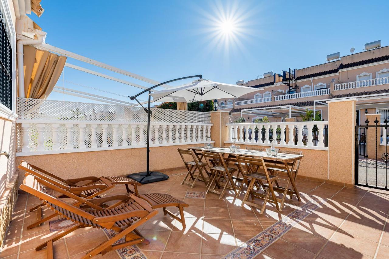 Bungalow La Zenia Cerca De La Playa Orihuela Exteriér fotografie
