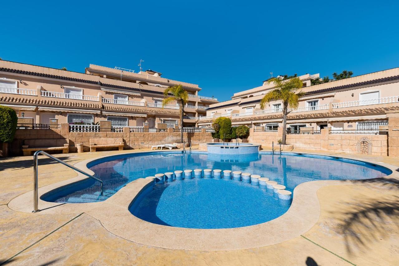 Bungalow La Zenia Cerca De La Playa Orihuela Exteriér fotografie