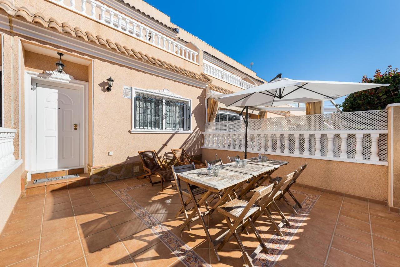 Bungalow La Zenia Cerca De La Playa Orihuela Exteriér fotografie