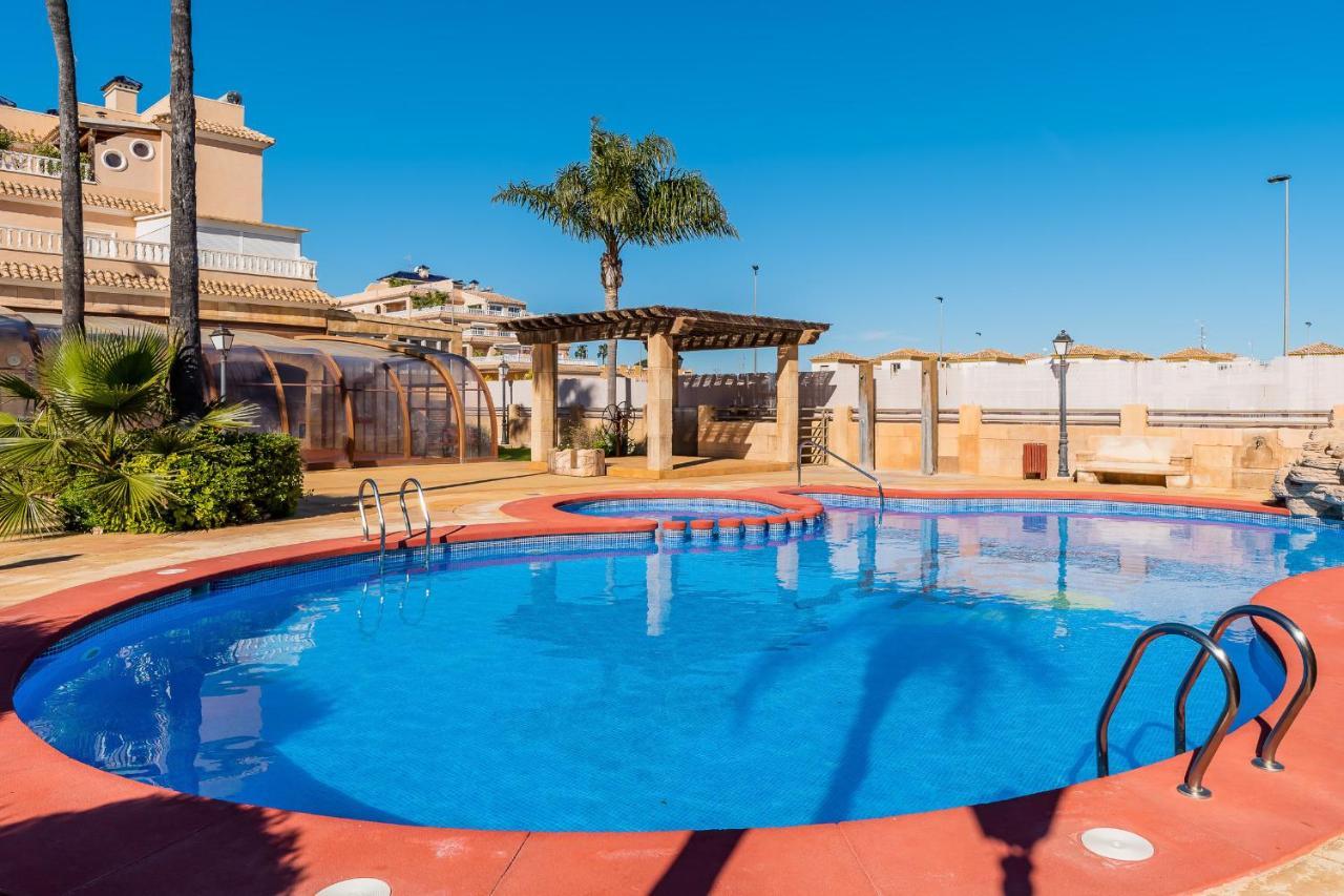 Bungalow La Zenia Cerca De La Playa Orihuela Exteriér fotografie