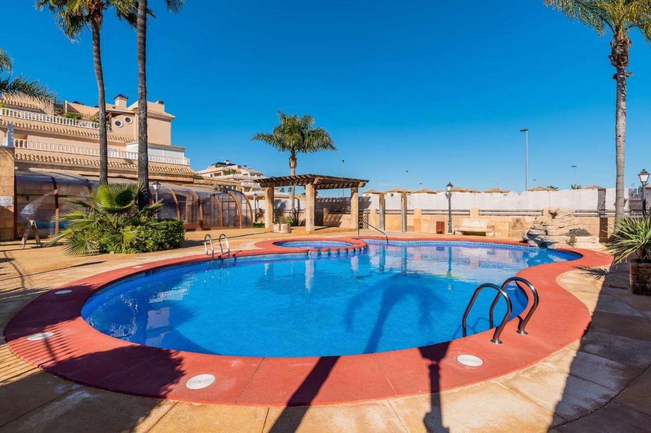 Bungalow La Zenia Cerca De La Playa Orihuela Exteriér fotografie